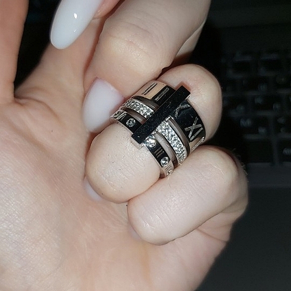 NEW 18k White Gold Roman Numeral Triple Band Diamond Ring - Picture 5 of 14